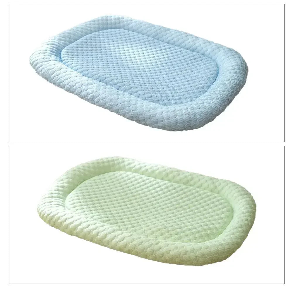 A cooling mesh mat for dogs — supplier photograph 6 of 8