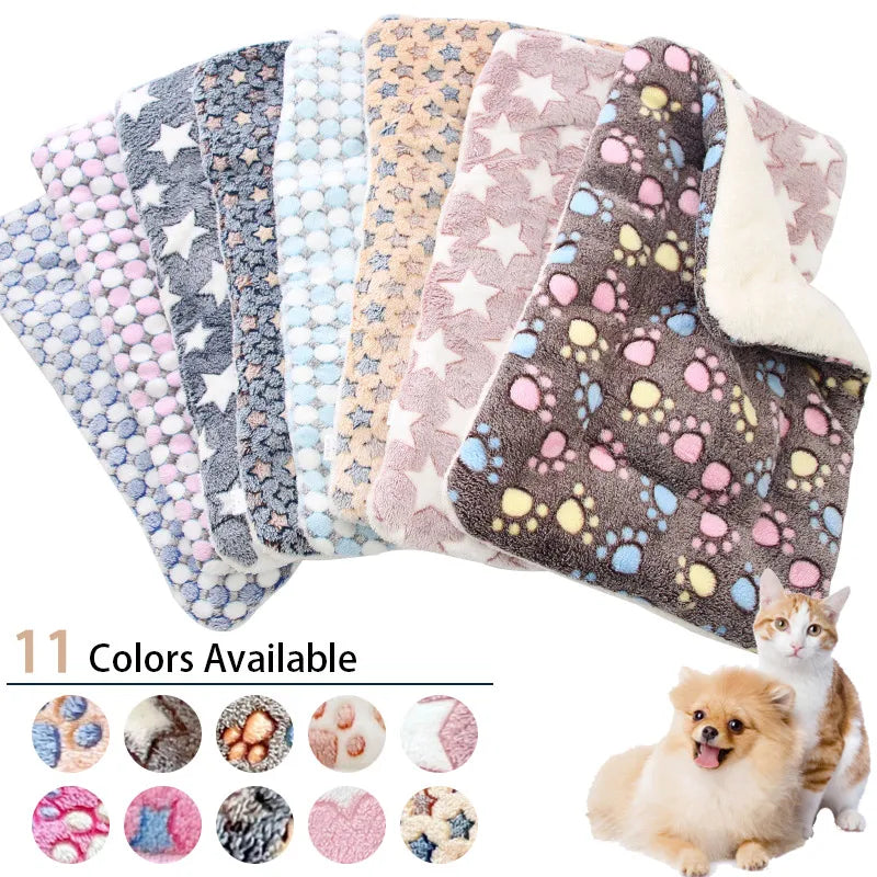 A grey fleece mat for dogs — supplier photograph 2 of 13