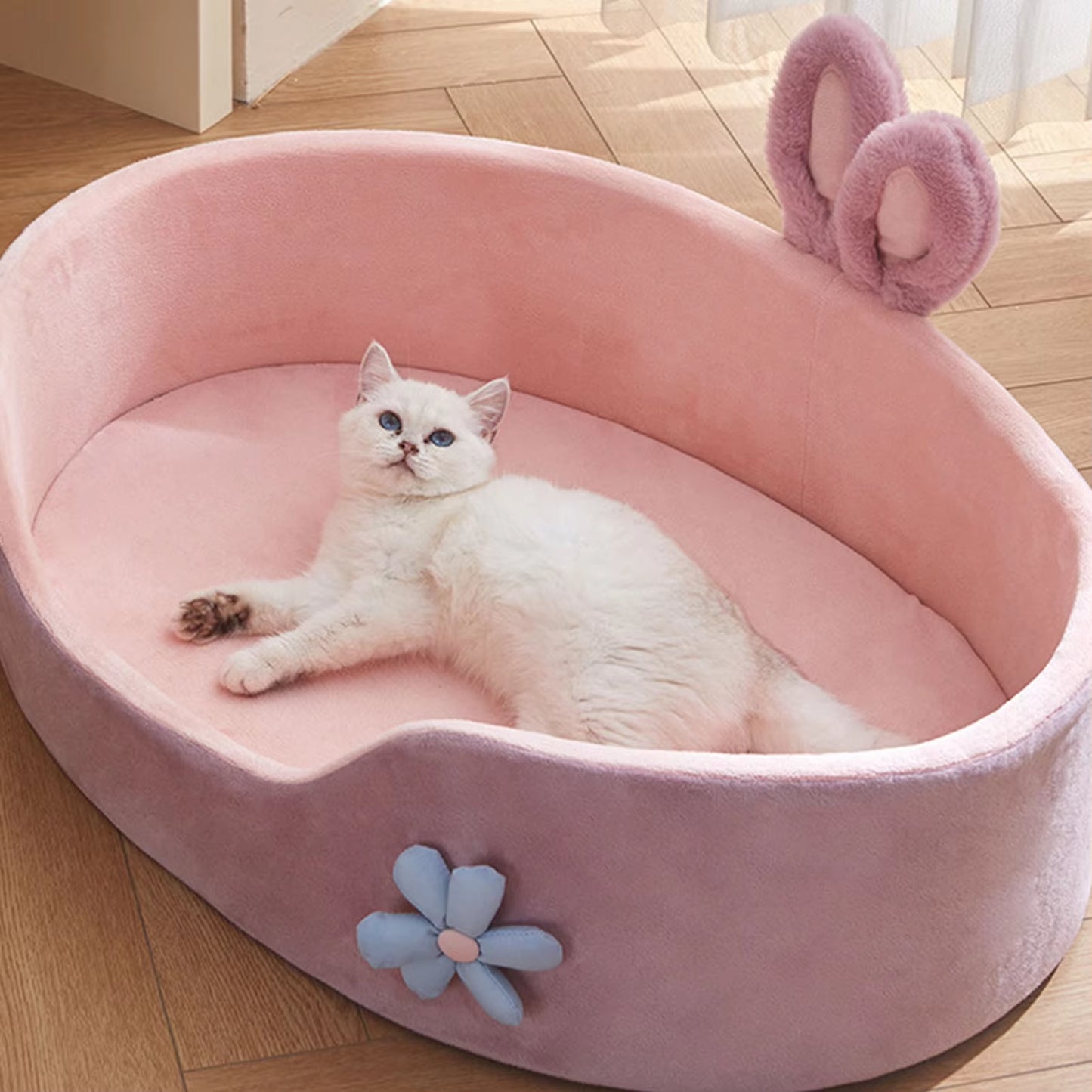 A bolster dog bed — supplier photograph 5 of 7