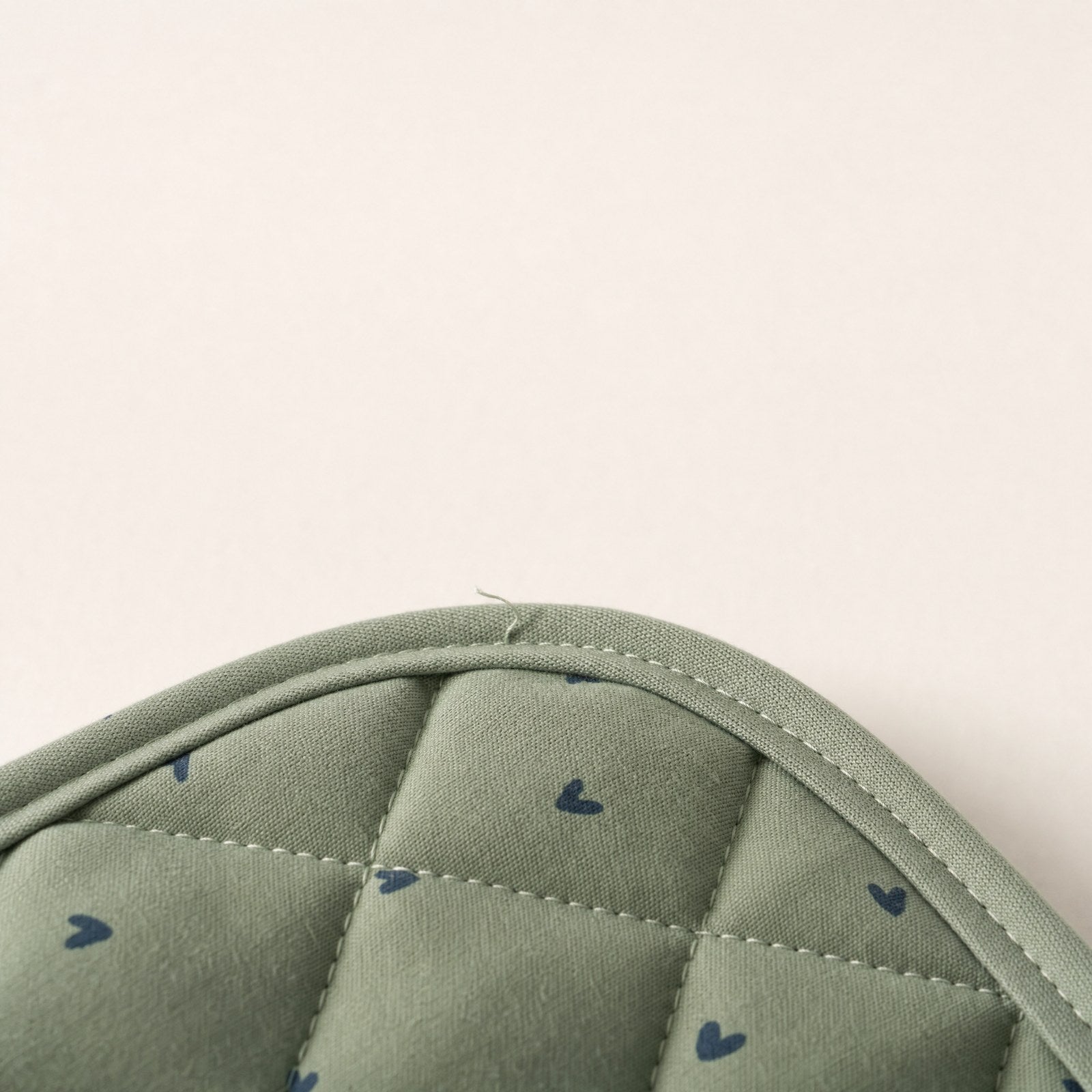 Close-up of the bound edge and its topstitch