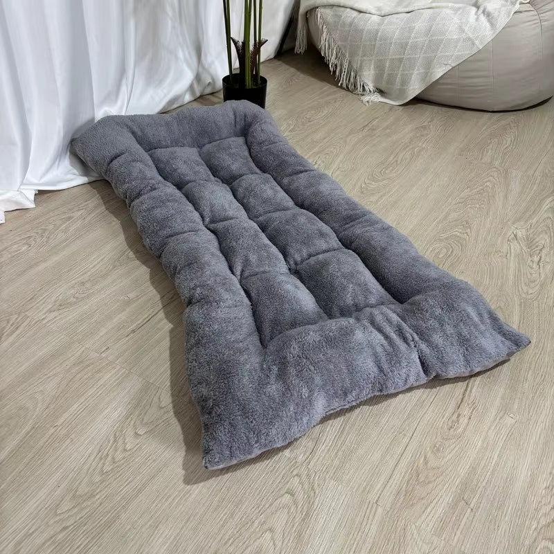 A dog bed with sides on three edges — supplier photograph 7 of 7