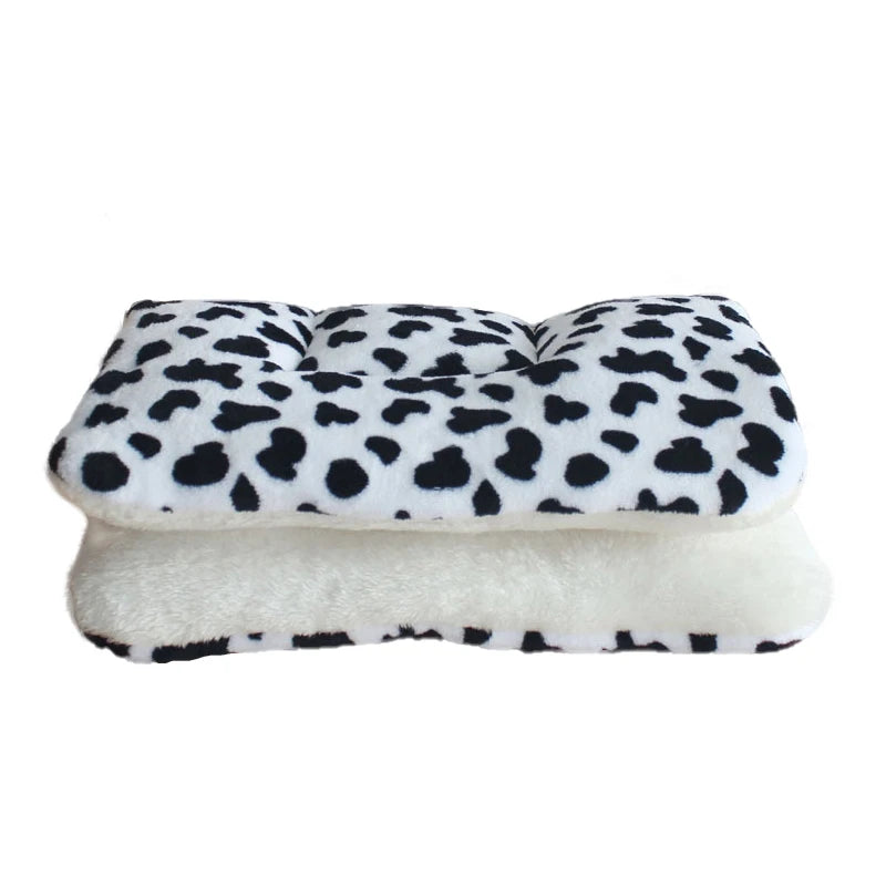 A white fleece mat for dogs