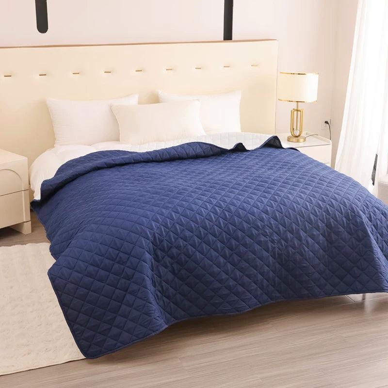 A waterproof quilted bed cover for dogs — supplier photograph 2 of 10
