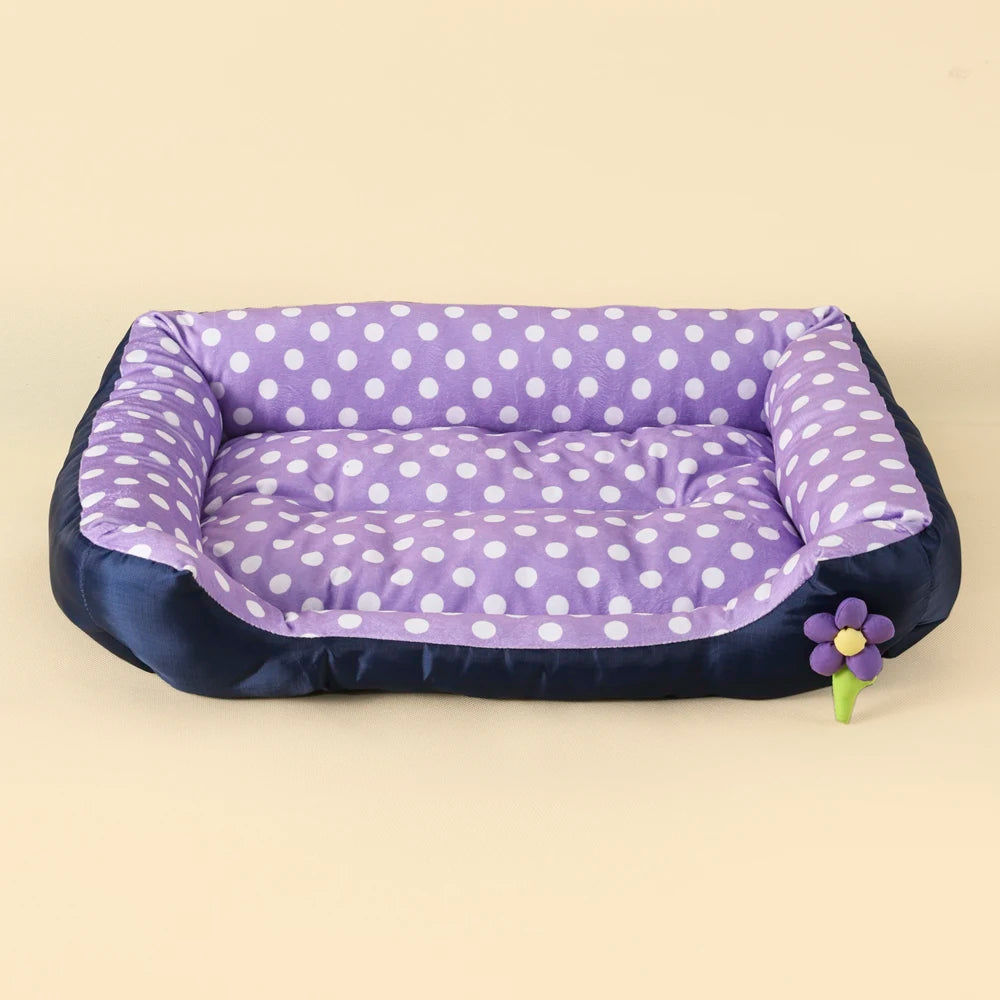 A dog bed with sides on three edges, washable — supplier photograph 9 of 20