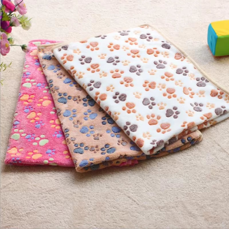 A tan fleece mat for dogs — supplier photograph 3 of 10
