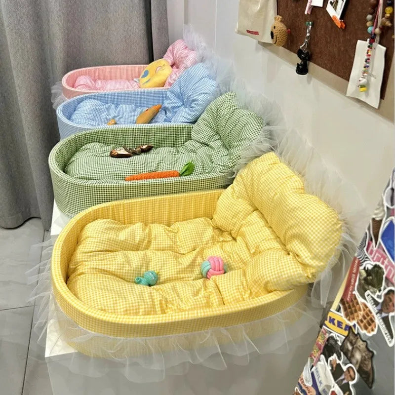 A quilted donut dog bed — supplier photograph 7 of 9