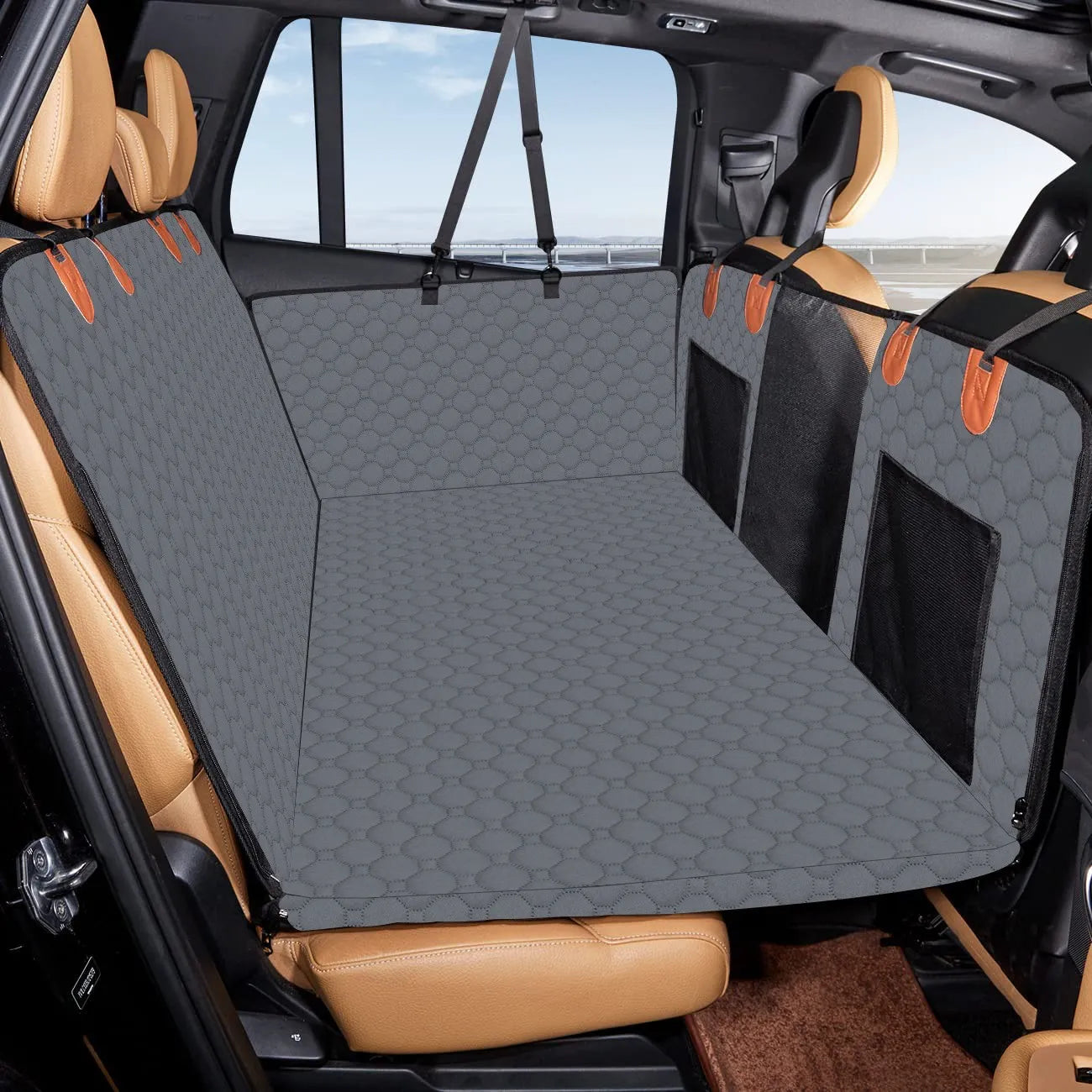 A black waterproof quilted car seat cover for dogs — supplier photograph 9 of 9