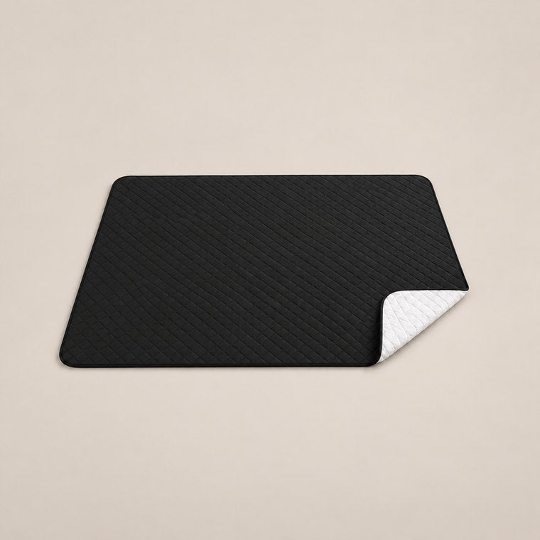 Diamond-Quilted Waterproof Dog Blanket in Black